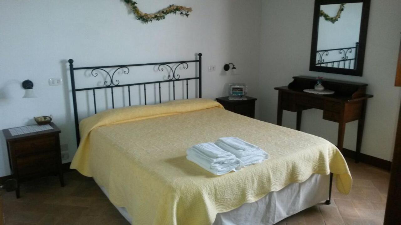 דירות סיינה Gli Archi Di Corsanello מראה חיצוני תמונה
